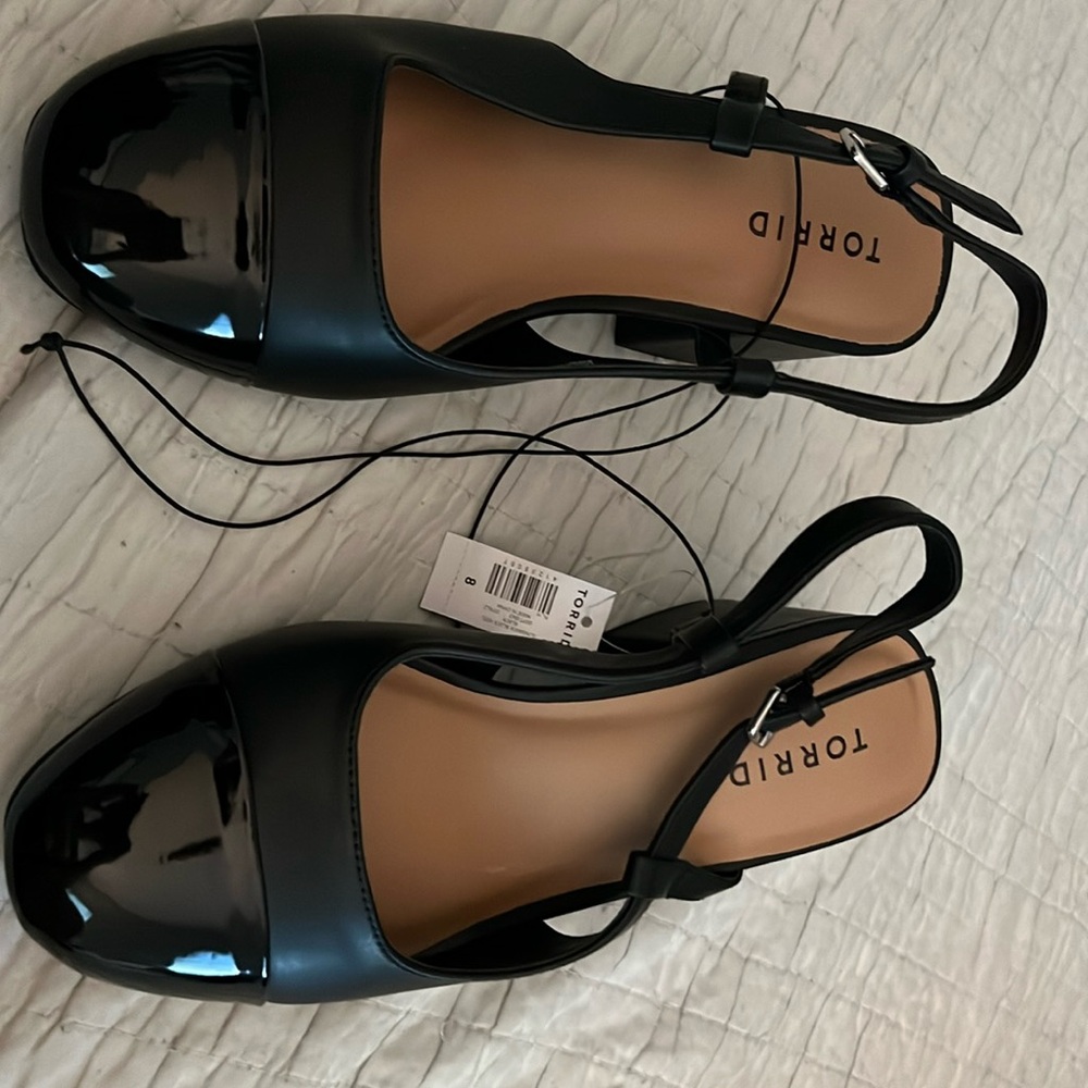 NWT Torrid shoes size 8